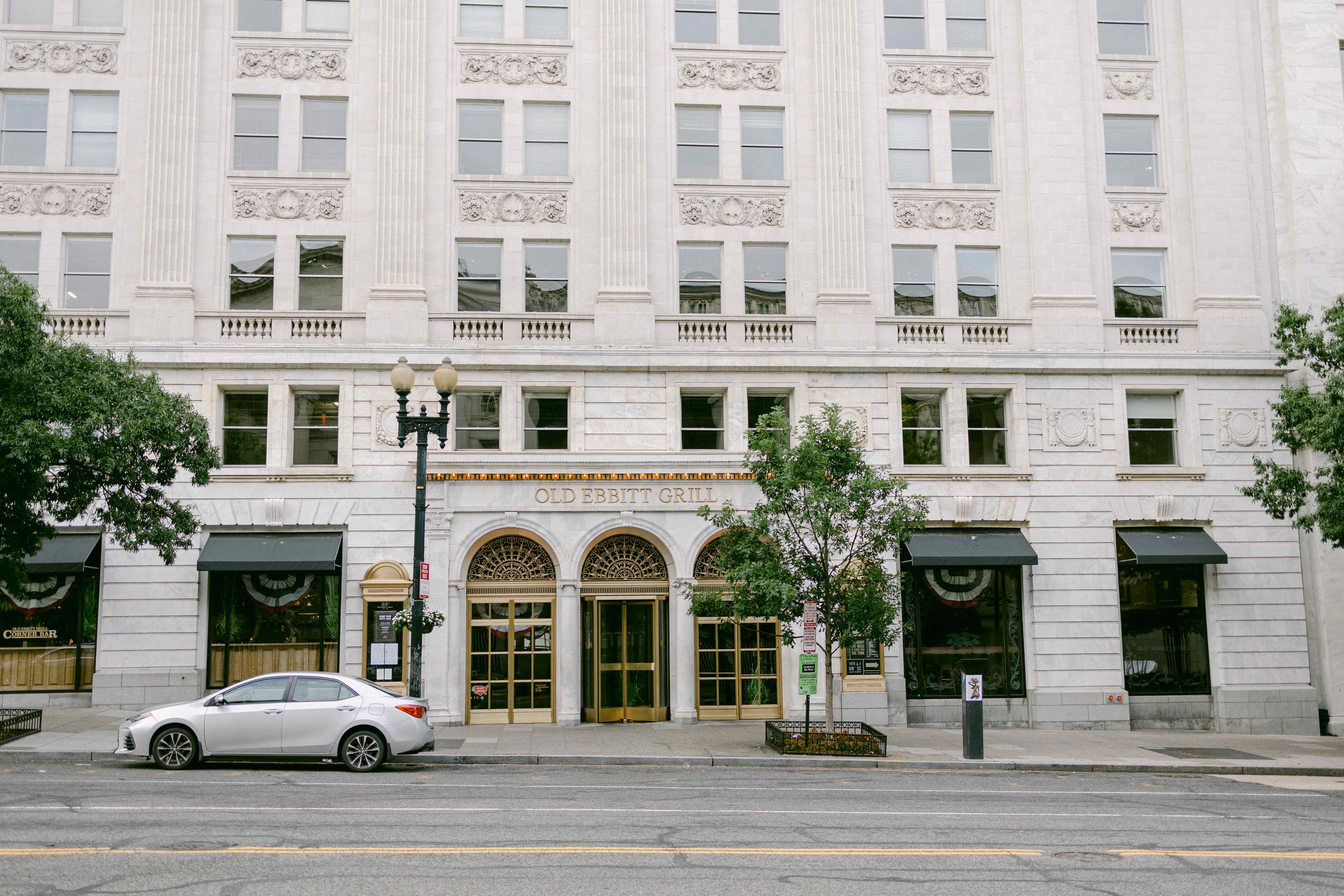 Old Ebbitt Grill: Established in 1856, Old Ebbitt Grill is Washington's oldest saloon, just steps from the White House.